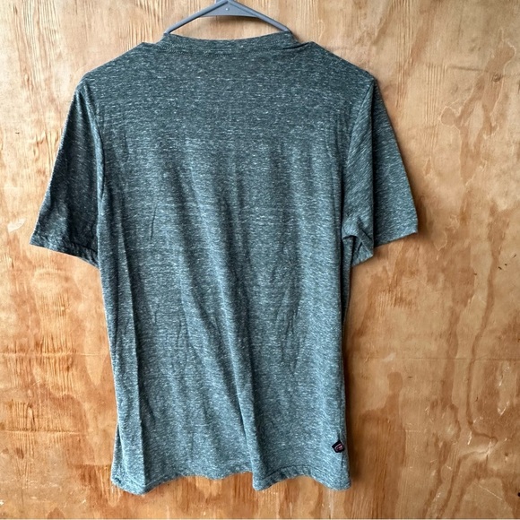 Larva Sugar Skull Colorful Short Sleeve Heather Gray Crew Neck Tee - Picture 3 of 9